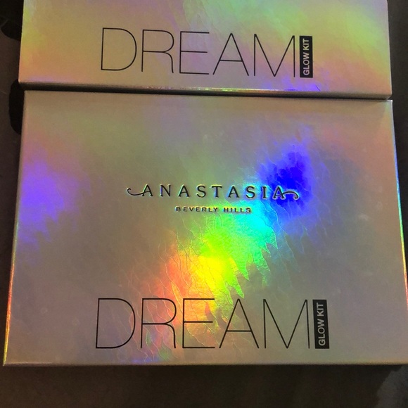 Anastasia Beverly Hills Dream Glow Highlight Kit - Picture 2 of 3